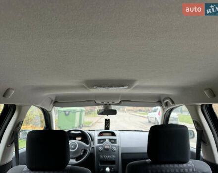 Сірий Рено Меган, об'ємом двигуна 1.6 л та пробігом 200 тис. км за 5600 $, фото 13 на Automoto.ua