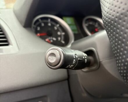 Сірий Рено Меган, об'ємом двигуна 1.6 л та пробігом 220 тис. км за 6100 $, фото 4 на Automoto.ua