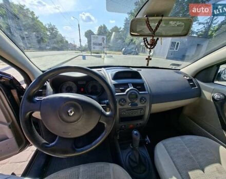 Сірий Рено Меган, об'ємом двигуна 1.6 л та пробігом 246 тис. км за 4350 $, фото 5 на Automoto.ua