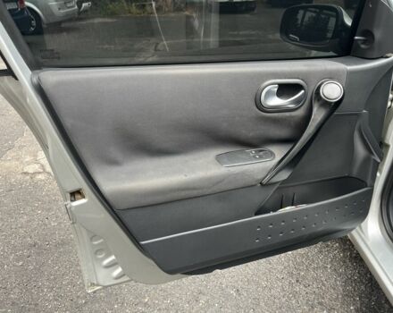 Серый Рено Меган, объемом двигателя 1.5 л и пробегом 300 тыс. км за 4800 $, фото 10 на Automoto.ua