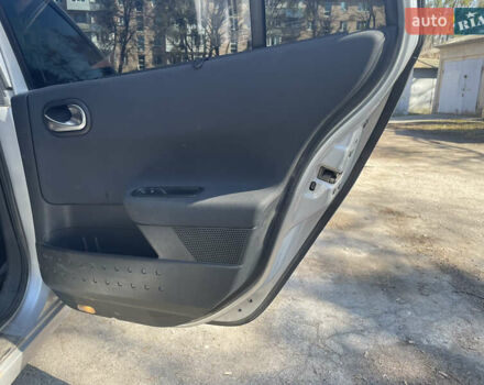 Серый Рено Меган, объемом двигателя 1.9 л и пробегом 300 тыс. км за 4500 $, фото 14 на Automoto.ua