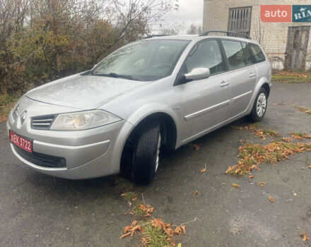 Рено Меган 2006 в Ковель на Automoto.ua Серый Рено Меган, объемом двигателя 1.6 л и пробегом 287 тыс. км за 4650 $, фото 1 на Automoto.ua
