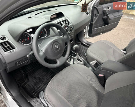 Сірий Рено Меган, об'ємом двигуна 1.6 л та пробігом 285 тис. км за 4850 $, фото 22 на Automoto.ua