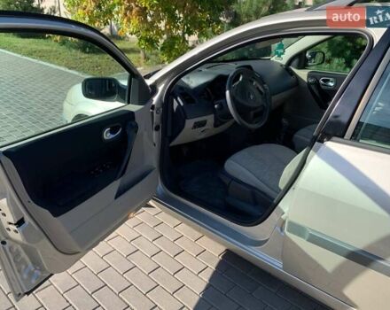 Сірий Рено Меган, об'ємом двигуна 1.6 л та пробігом 191 тис. км за 5600 $, фото 5 на Automoto.ua