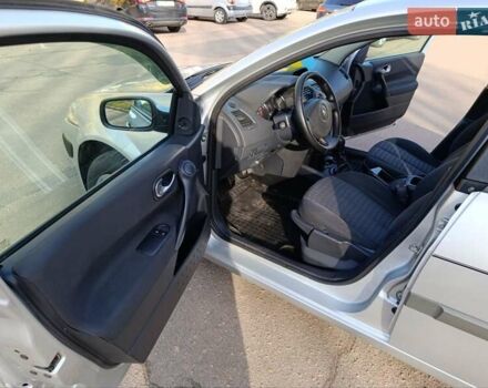 Серый Рено Меган, объемом двигателя 1.6 л и пробегом 210 тыс. км за 4650 $, фото 16 на Automoto.ua