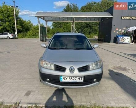 Серый Рено Меган, объемом двигателя 1.5 л и пробегом 233 тыс. км за 4800 $, фото 4 на Automoto.ua