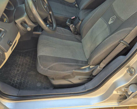 Серый Рено Меган, объемом двигателя 1.4 л и пробегом 253 тыс. км за 4500 $, фото 10 на Automoto.ua