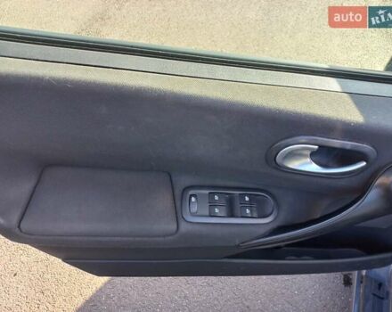 Серый Рено Меган, объемом двигателя 1.6 л и пробегом 258 тыс. км за 5300 $, фото 13 на Automoto.ua