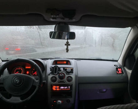 Серый Рено Меган, объемом двигателя 1.6 л и пробегом 400 тыс. км за 3700 $, фото 7 на Automoto.ua