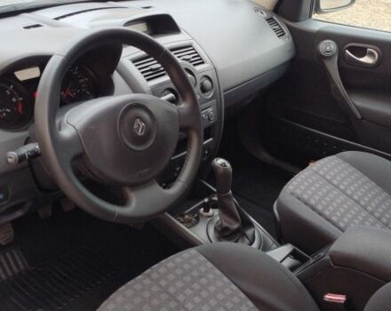 Серый Рено Меган, объемом двигателя 1.6 л и пробегом 200 тыс. км за 5555 $, фото 7 на Automoto.ua