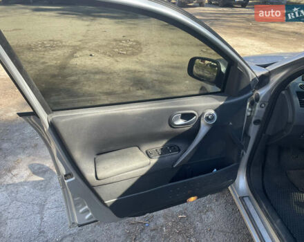 Серый Рено Меган, объемом двигателя 1.9 л и пробегом 300 тыс. км за 4500 $, фото 10 на Automoto.ua