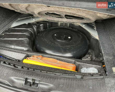 Серый Рено Меган, объемом двигателя 1.6 л и пробегом 282 тыс. км за 5000 $, фото 21 на Automoto.ua