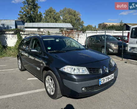 Рено Меган 2006 у Нежине на Automoto.ua Сірий Рено Меган, об'ємом двигуна 1.6 л та пробігом 243 тис. км за 5900 $, фото 18 на Automoto.ua