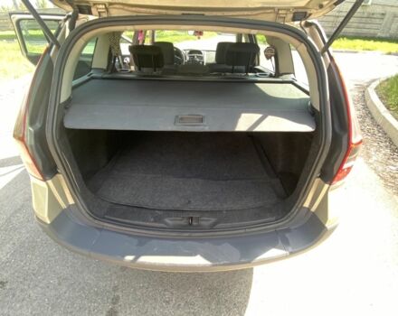 Серый Рено Меган, объемом двигателя 1.5 л и пробегом 305 тыс. км за 5399 $, фото 16 на Automoto.ua