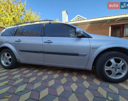 Серый Рено Меган, объемом двигателя 1.4 л и пробегом 253 тыс. км за 4500 $, фото 2 на Automoto.ua