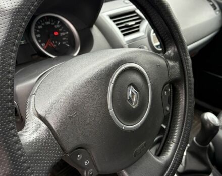 Сірий Рено Меган, об'ємом двигуна 1.6 л та пробігом 220 тис. км за 6100 $, фото 5 на Automoto.ua