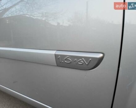Серый Рено Меган, объемом двигателя 1.6 л и пробегом 182 тыс. км за 5700 $, фото 42 на Automoto.ua