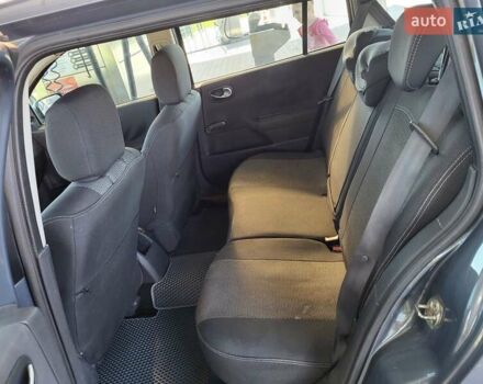 Серый Рено Меган, объемом двигателя 1.6 л и пробегом 270 тыс. км за 5000 $, фото 2 на Automoto.ua