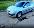 Серый Рено Меган, объемом двигателя 1.6 л и пробегом 220 тыс. км за 5300 $, фото 1 на Automoto.ua