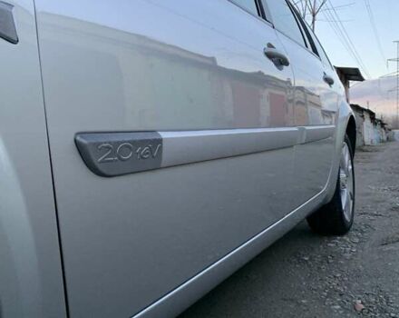 Серый Рено Меган, объемом двигателя 2 л и пробегом 162 тыс. км за 6299 $, фото 76 на Automoto.ua