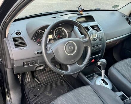 Сірий Рено Меган, об'ємом двигуна 1.9 л та пробігом 317 тис. км за 4900 $, фото 3 на Automoto.ua