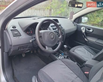 Серый Рено Меган, объемом двигателя 1.6 л и пробегом 308 тыс. км за 4500 $, фото 17 на Automoto.ua