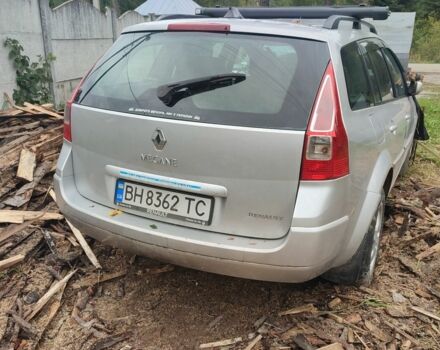 Серый Рено Меган, объемом двигателя 1.5 л и пробегом 200 тыс. км за 1100 $, фото 3 на Automoto.ua