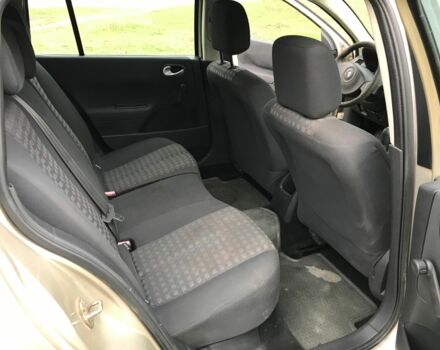 Рено Меган 2007 в Благовещенское (Ульяновка) на Automoto.ua Серый Рено Меган, объемом двигателя 1.6 л и пробегом 271 тыс. км за 1750 $, фото 4 на Automoto.ua