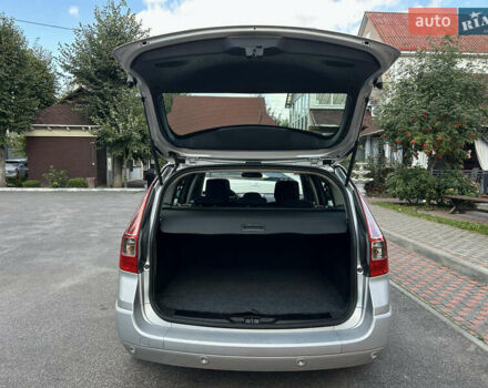 Рено Меган 2007 в Виннице на Automoto.ua Серый Рено Меган, объемом двигателя 1.6 л и пробегом 178 тыс. км за 5850 $, фото 69 на Automoto.ua