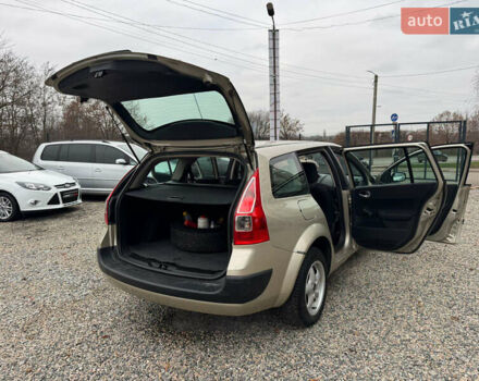 Серый Рено Меган, объемом двигателя 1.6 л и пробегом 236 тыс. км за 5200 $, фото 39 на Automoto.ua