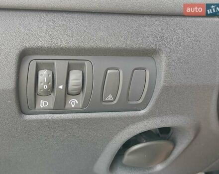 Серый Рено Меган, объемом двигателя 1.6 л и пробегом 240 тыс. км за 5450 $, фото 18 на Automoto.ua