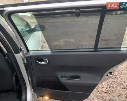 Сірий Рено Меган, об'ємом двигуна 1.6 л та пробігом 284 тис. км за 5700 $, фото 10 на Automoto.ua