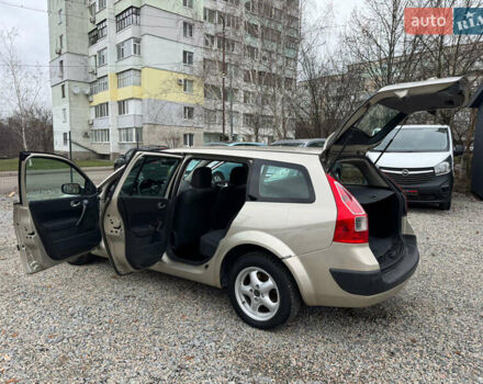 Серый Рено Меган, объемом двигателя 1.6 л и пробегом 236 тыс. км за 5200 $, фото 37 на Automoto.ua