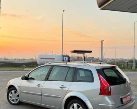 Серый Рено Меган, объемом двигателя 0 л и пробегом 169 тыс. км за 6500 $, фото 4 на Automoto.ua