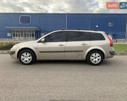 Серый Рено Меган, объемом двигателя 1.6 л и пробегом 281 тыс. км за 4500 $, фото 5 на Automoto.ua