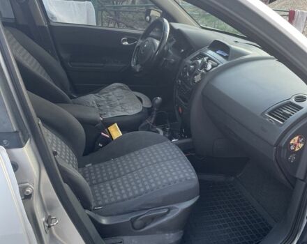 Сірий Рено Меган, об'ємом двигуна 1.5 л та пробігом 400 тис. км за 4300 $, фото 2 на Automoto.ua