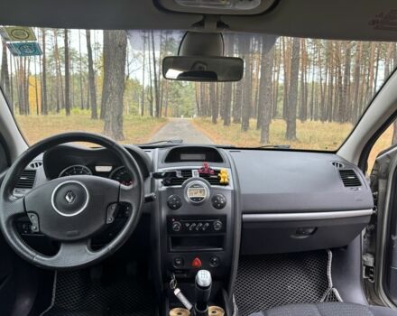 Рено Меган 2007 в Чернигове на Automoto.ua Серый Рено Меган, объемом двигателя 1.6 л и пробегом 178 тыс. км за 5500 $, фото 10 на Automoto.ua