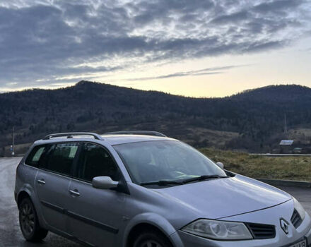 Серый Рено Меган, объемом двигателя 1.87 л и пробегом 375 тыс. км за 3100 $, фото 3 на Automoto.ua