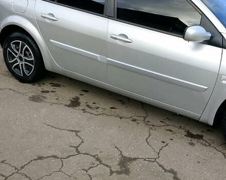 Серый Рено Меган, объемом двигателя 2 л и пробегом 215 тыс. км за 5000 $, фото 1 на Automoto.ua