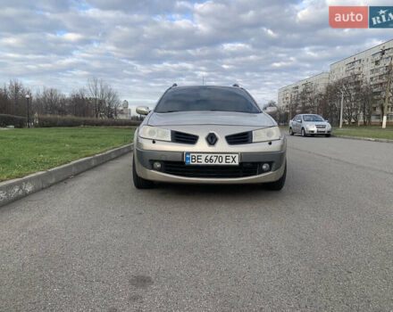 Серый Рено Меган, объемом двигателя 1.6 л и пробегом 281 тыс. км за 4500 $, фото 1 на Automoto.ua