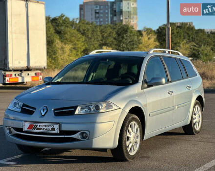 Серый Рено Меган, объемом двигателя 0 л и пробегом 135 тыс. км за 5850 $, фото 4 на Automoto.ua