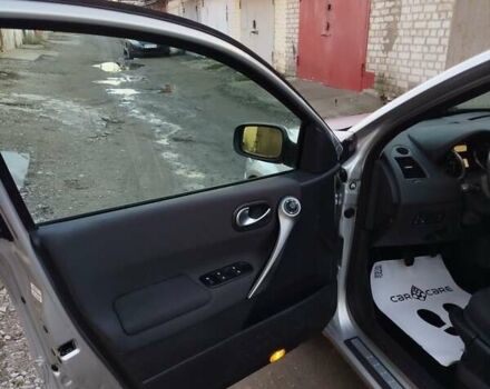 Серый Рено Меган, объемом двигателя 2 л и пробегом 162 тыс. км за 6299 $, фото 88 на Automoto.ua