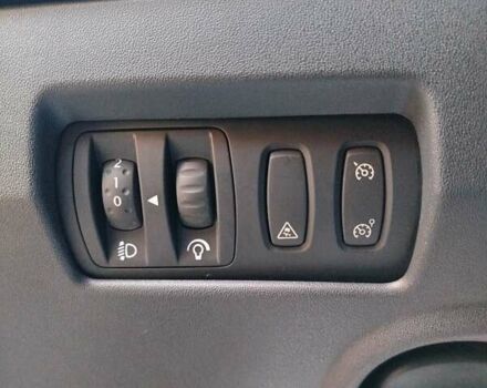 Серый Рено Меган, объемом двигателя 2 л и пробегом 162 тыс. км за 6299 $, фото 96 на Automoto.ua