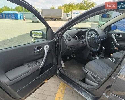 Серый Рено Меган, объемом двигателя 1.6 л и пробегом 240 тыс. км за 5450 $, фото 10 на Automoto.ua