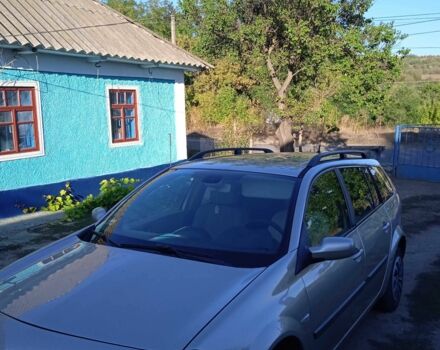 Серый Рено Меган, объемом двигателя 1.9 л и пробегом 330 тыс. км за 4000 $, фото 1 на Automoto.ua