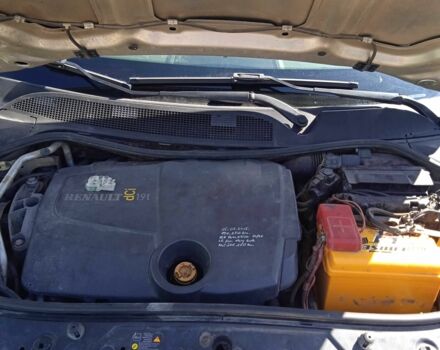 Серый Рено Меган, объемом двигателя 1.9 л и пробегом 330 тыс. км за 4000 $, фото 4 на Automoto.ua