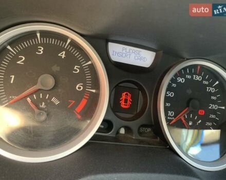 Рено Меган 2007 у Бару на Automoto.ua Сірий Рено Меган, об'ємом двигуна 1.6 л та пробігом 215 тис. км за 4999 $, фото 13 на Automoto.ua