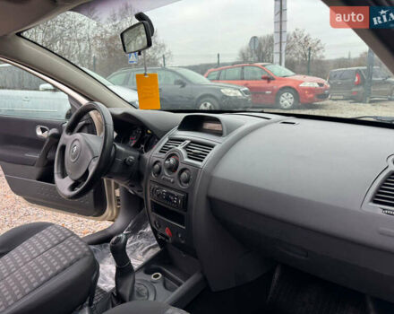 Серый Рено Меган, объемом двигателя 1.6 л и пробегом 236 тыс. км за 5200 $, фото 24 на Automoto.ua