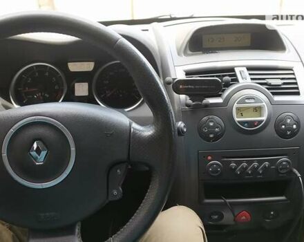 Серый Рено Меган, объемом двигателя 2 л и пробегом 288 тыс. км за 5500 $, фото 6 на Automoto.ua