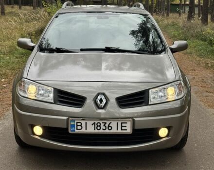 Рено Меган 2007 в Чернигове на Automoto.ua Серый Рено Меган, объемом двигателя 1.6 л и пробегом 178 тыс. км за 5500 $, фото 1 на Automoto.ua